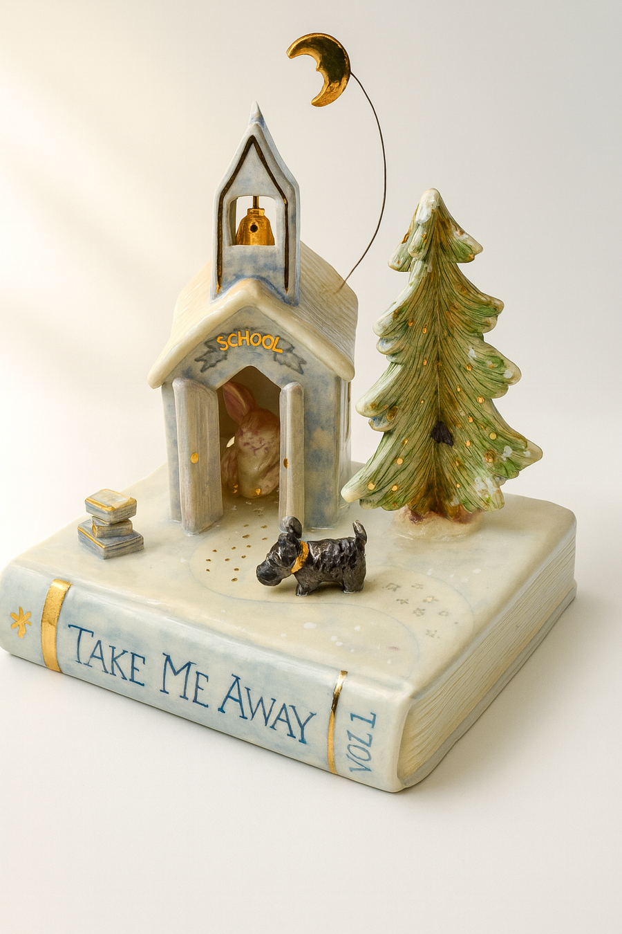 Featured Course: Narrative Handbuilding for Maximalists with Anne Nicol