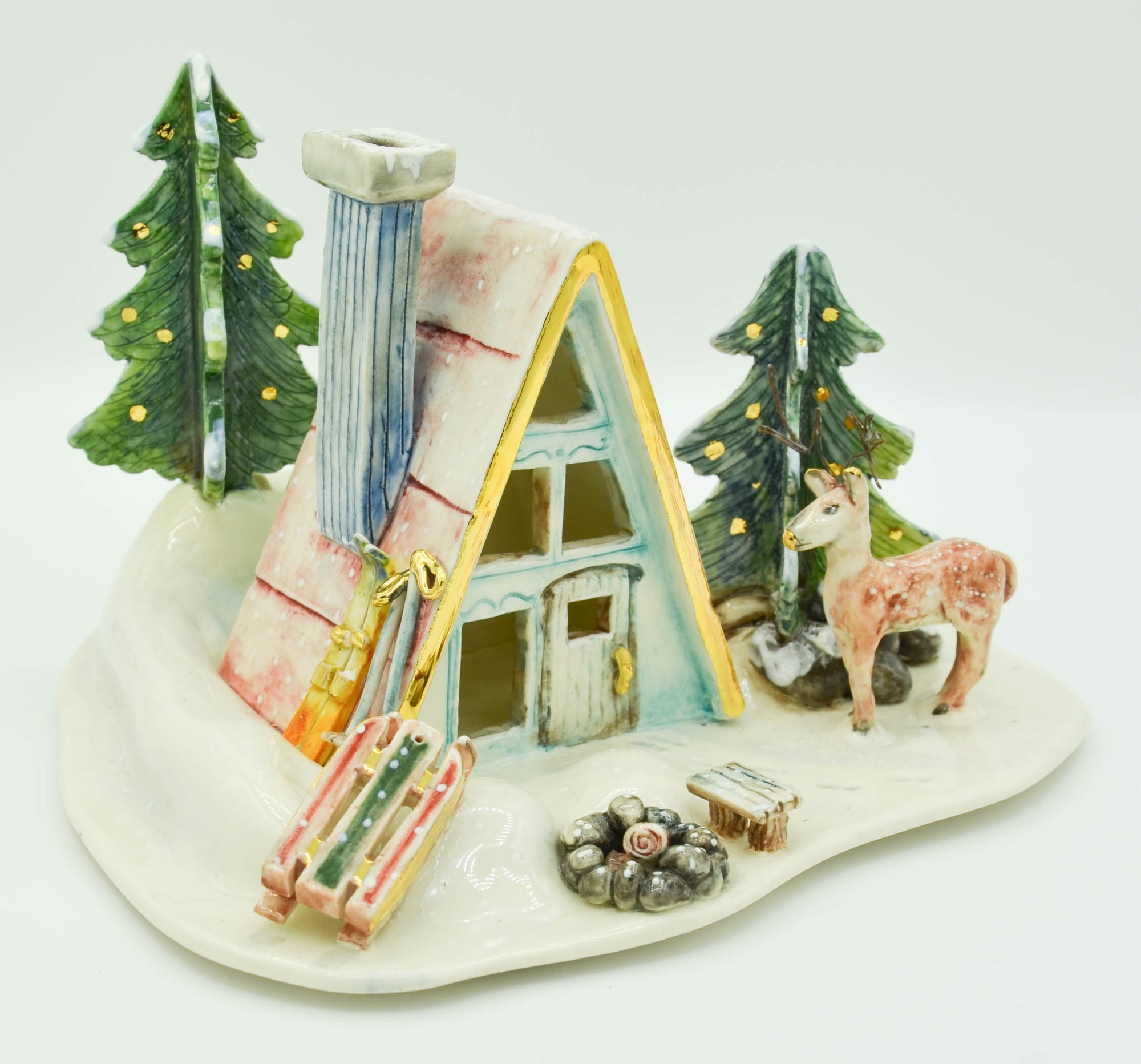 Featured Course: Narrative Handbuilding for Maximalists with Anne Nicol